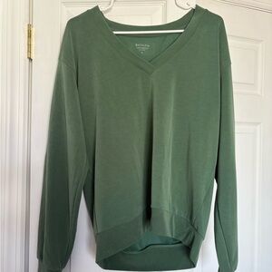 Athleta Lightweight V‑Neck Top in Sage